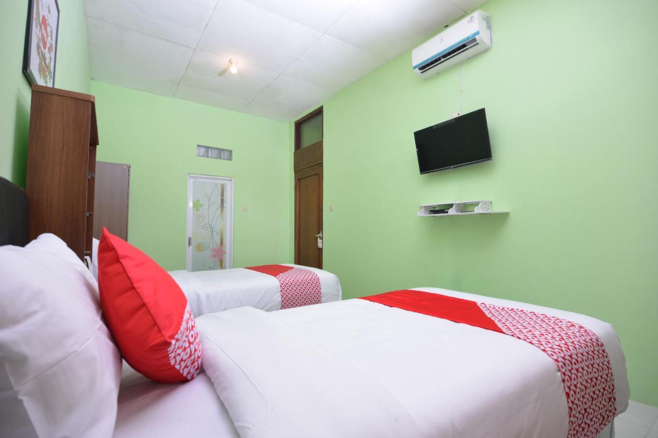 Super Oyo 1046 Omah Pathok Hotel Jogjakarta Buitenkant foto