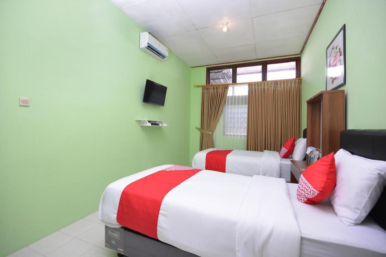 Super Oyo 1046 Omah Pathok Hotel Jogjakarta Buitenkant foto