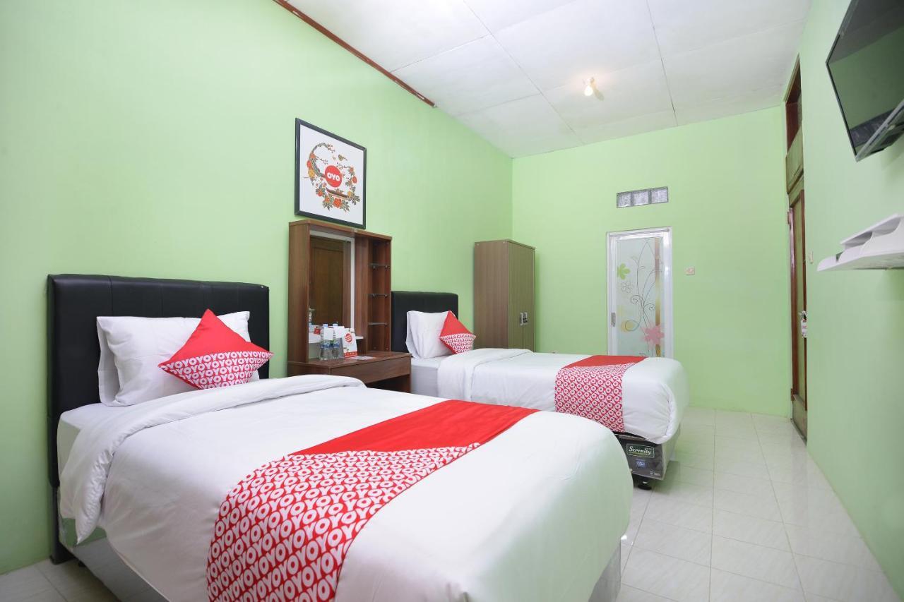 Super Oyo 1046 Omah Pathok Hotel Jogjakarta Buitenkant foto