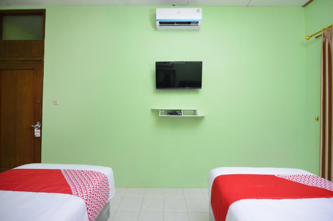 Super Oyo 1046 Omah Pathok Hotel Jogjakarta Buitenkant foto