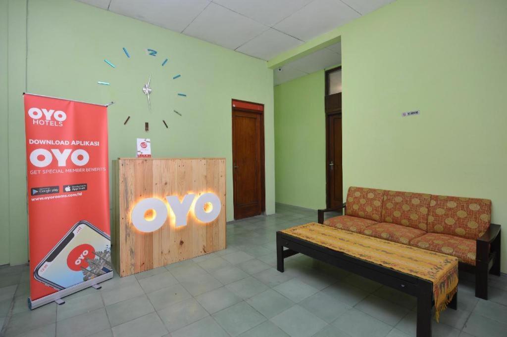 Super Oyo 1046 Omah Pathok Hotel Jogjakarta Buitenkant foto