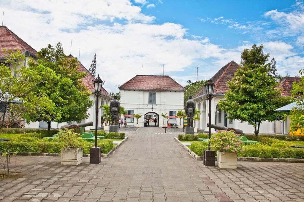 Super Oyo 1046 Omah Pathok Hotel Jogjakarta Buitenkant foto