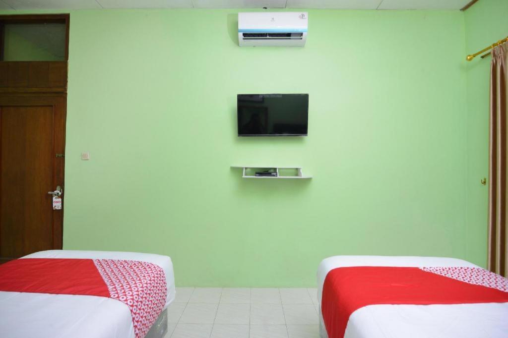 Super Oyo 1046 Omah Pathok Hotel Jogjakarta Buitenkant foto