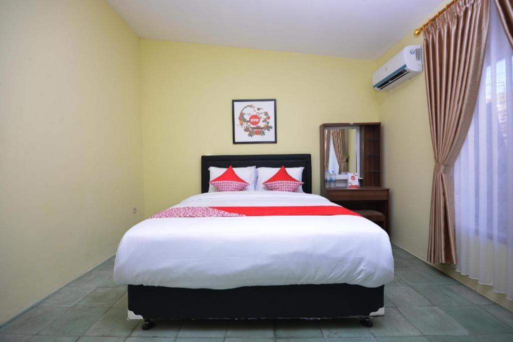 Super Oyo 1046 Omah Pathok Hotel Jogjakarta Buitenkant foto